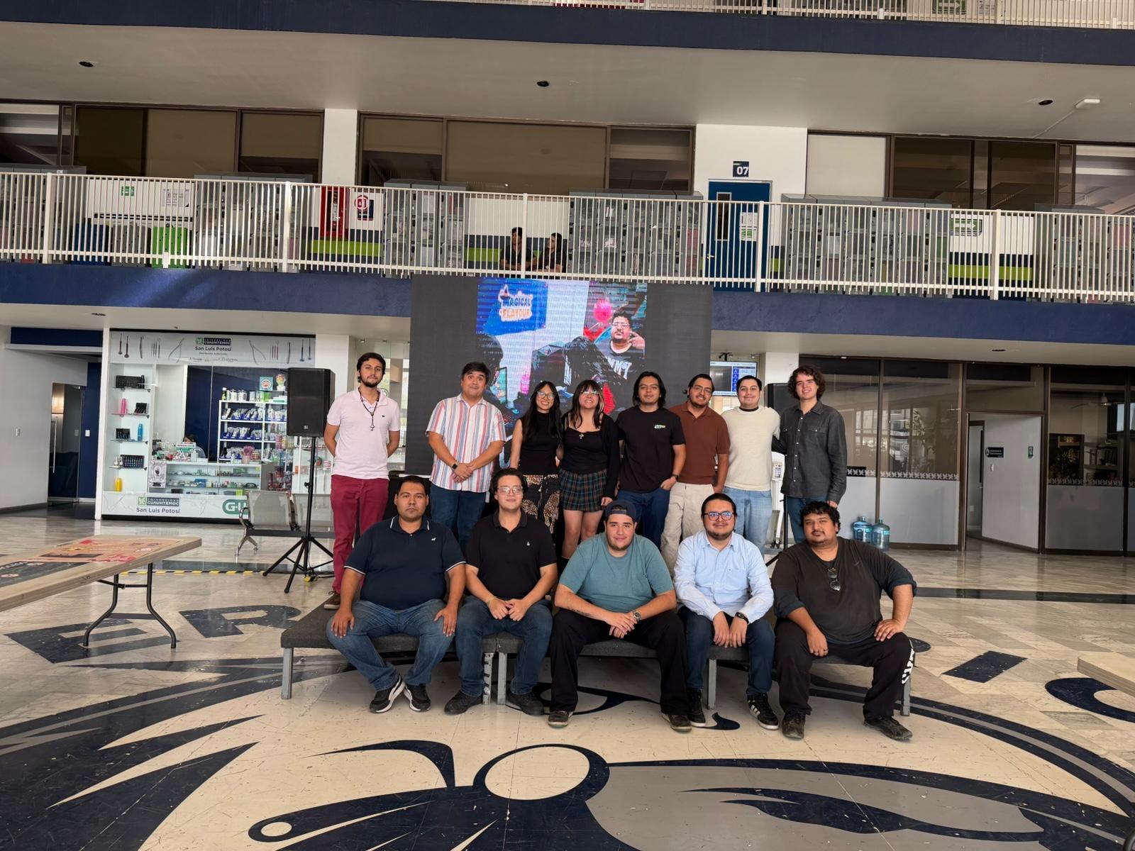 Adrián Nestorio Abad Tenorio: estancia académica en la UCSLP, fotografía 2 de 4