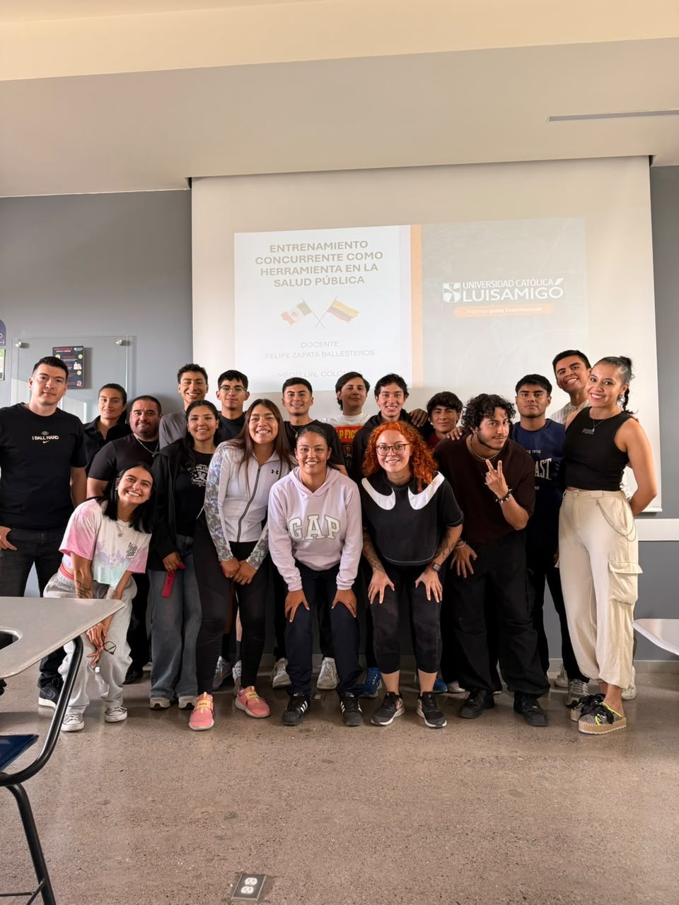 Felipe Zapata Ballesteros: estancia académica en la UCSLP, fotografía 3 de 5