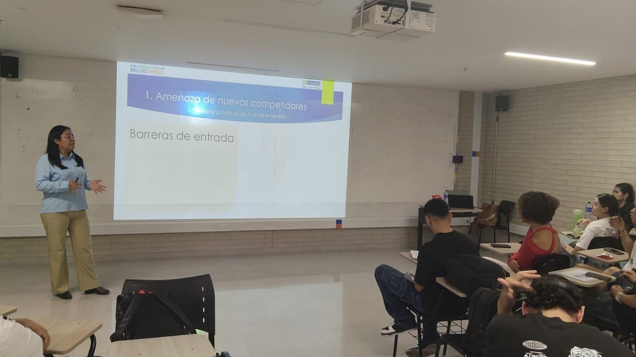 Mtra. Yazmín Elizabeth Bárcena López: estancia académica en Universidad Católica Luis Amigó, fotografía 3 de 5