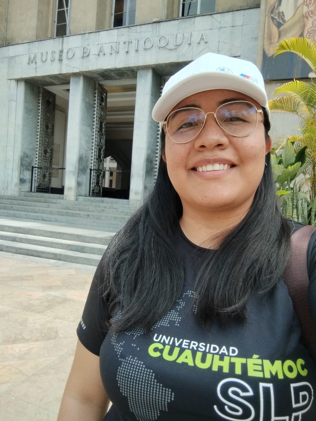 Mtra. Yazmín Elizabeth Bárcena López: estancia académica en Universidad Católica Luis Amigó, fotografía 4 de 5